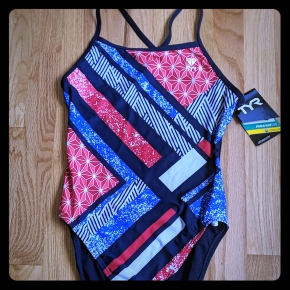 TYR Other - 🇺🇲NWT TYR Supremo Crosscutfit One Piece Swimsuit